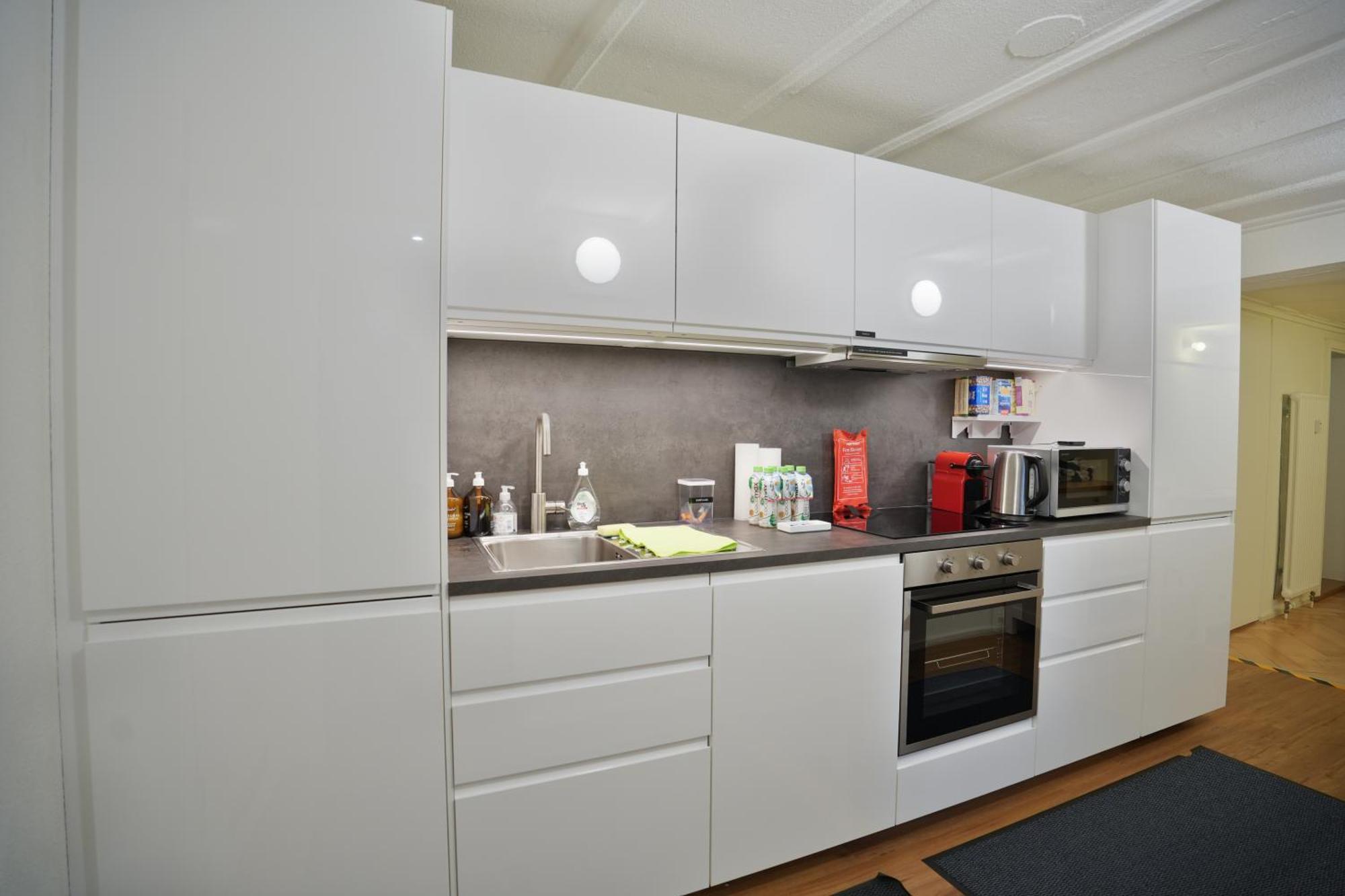 Cozy City Center, 4 Bedroom- 120Sq, 5Min Walk To Main Station バーゼル エクステリア 写真